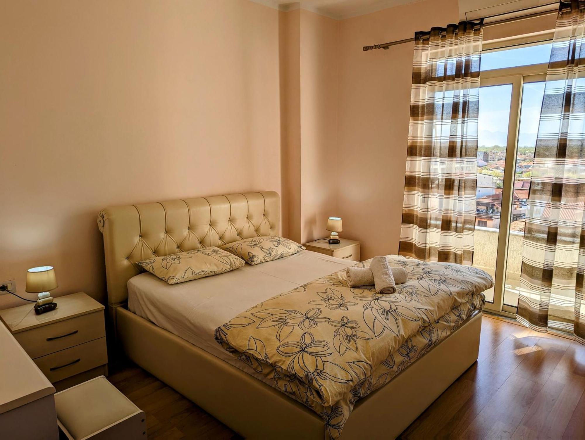 Arbi'S Apartment Shkodër Buitenkant foto